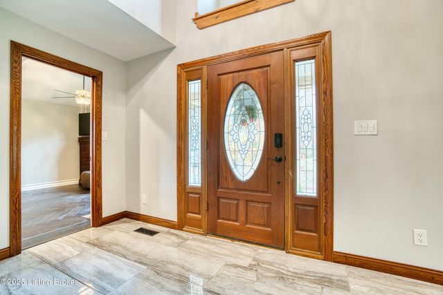 14010 Echo Hill Trail, Louisville, KY 40299