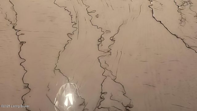 14010 Echo Hill Trail, Louisville, KY 40299