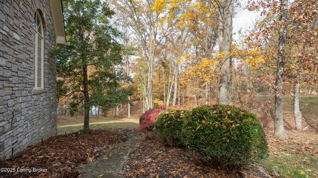 14010 Echo Hill Trail, Louisville, KY 40299