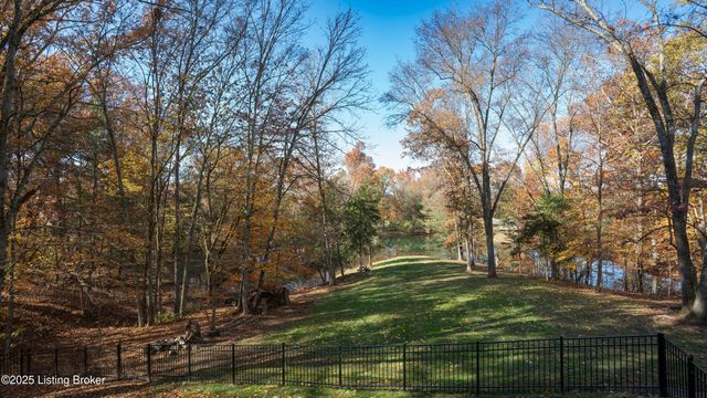 14010 Echo Hill Trail, Louisville, KY 40299