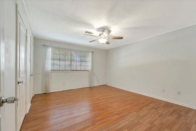334 Biscayne Boulevard, El Lago, TX 77586