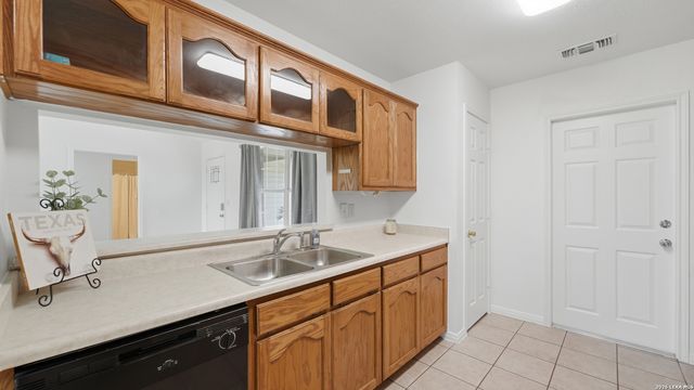 1615 Sunshine Peak, New Braunfels, TX 78130