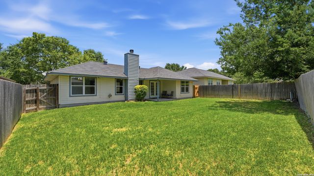 1615 Sunshine Peak, New Braunfels, TX 78130