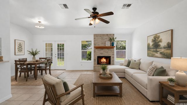 1615 Sunshine Peak, New Braunfels, TX 78130