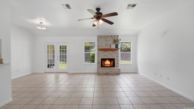1615 Sunshine Peak, New Braunfels, TX 78130