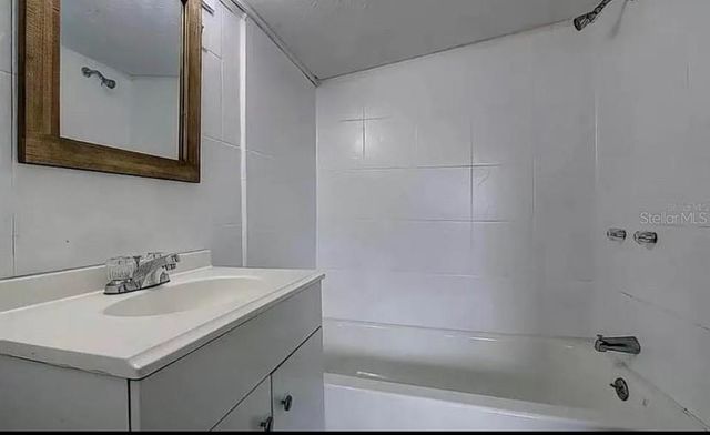 8428 N HIGHLAND AVENUE, Tampa, FL 33604