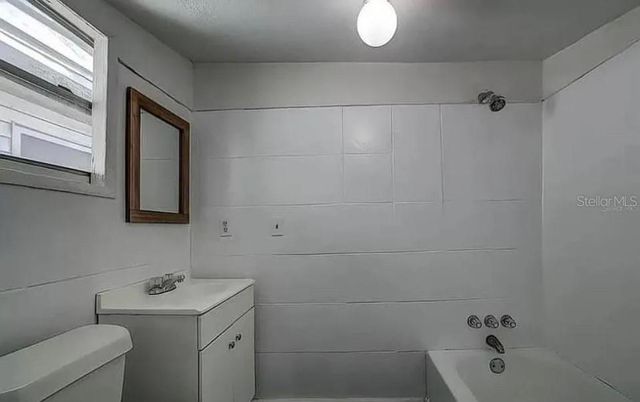 8428 N HIGHLAND AVENUE, Tampa, FL 33604