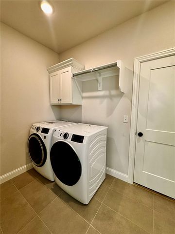 6747 Winterwood Avenue, Springdale, AR 72762