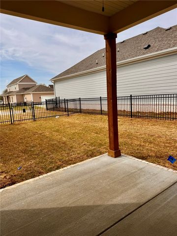 6747 Winterwood Avenue, Springdale, AR 72762