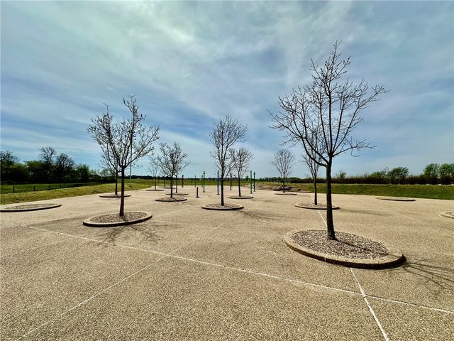 6747 Winterwood Avenue, Springdale, AR 72762