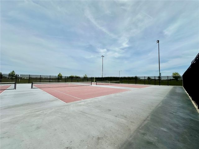 6747 Winterwood Avenue, Springdale, AR 72762