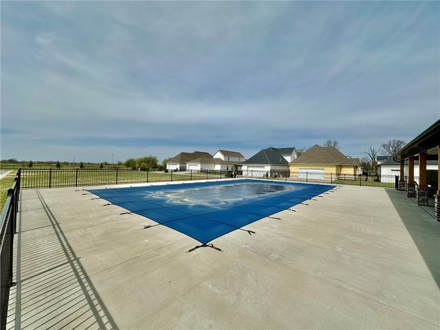 6747 Winterwood Avenue, Springdale, AR 72762