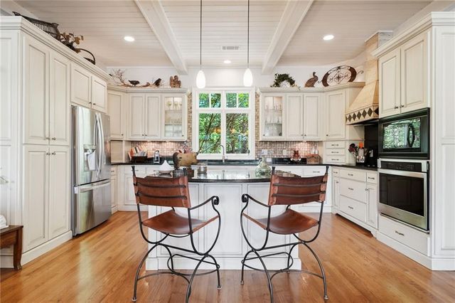 105 White Pine Court, Waleska, GA 30183