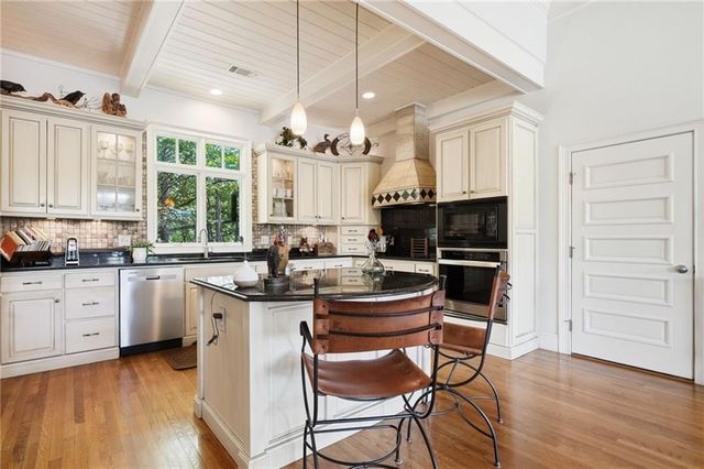 105 White Pine Court, Waleska, GA 30183