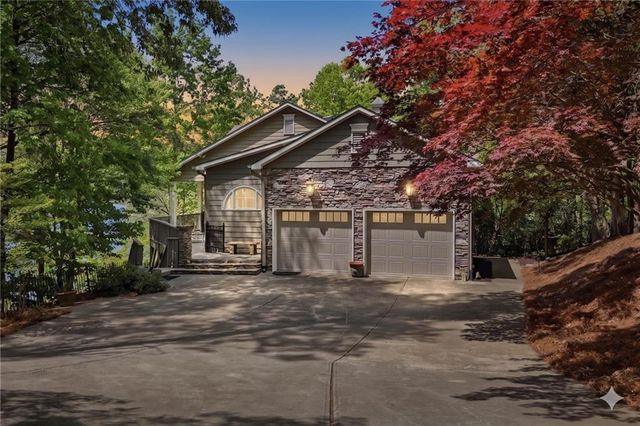 105 White Pine Court, Waleska, GA 30183