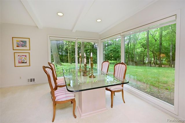 3310 Dogwood Court, Bloomfield Hills, MI 48304