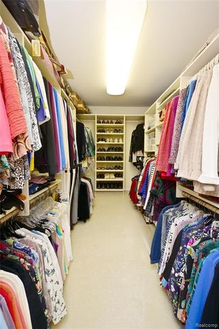 3310 Dogwood Court, Bloomfield Hills, MI 48304