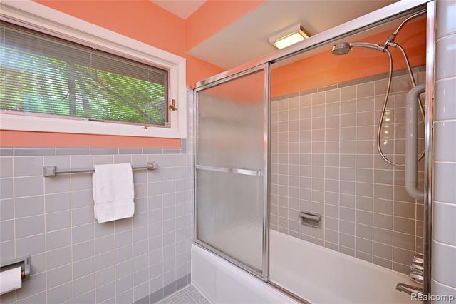 3310 Dogwood Court, Bloomfield Hills, MI 48304