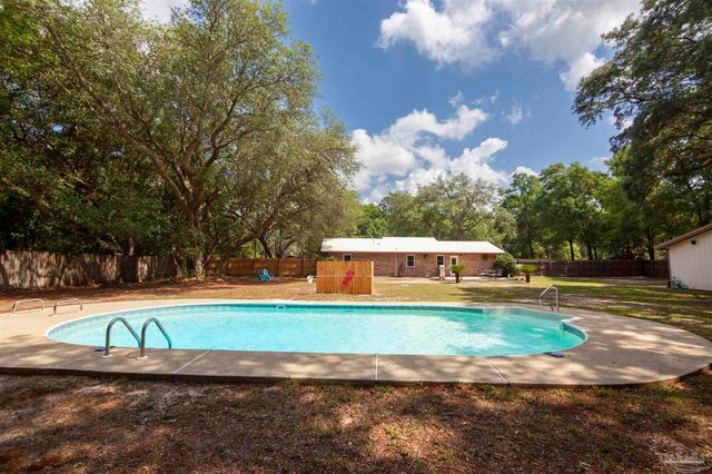 7573 Christie St, Milton, FL 32583