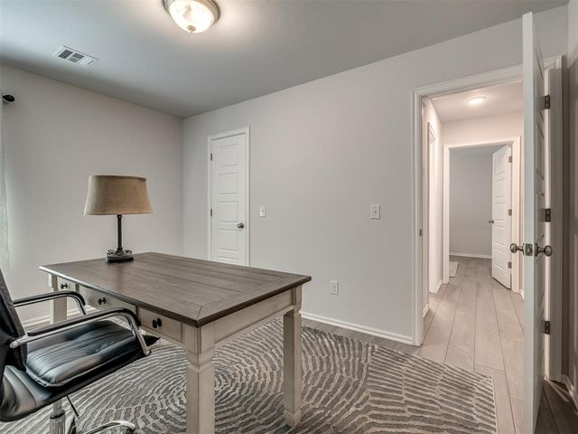 19628 Brookville Drive, Edmond, OK 73012
