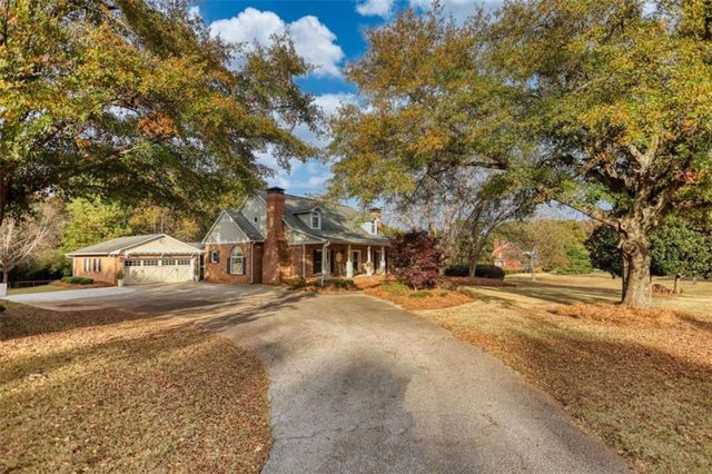 131 Upchurch Drive, Mcdonough, GA 30252