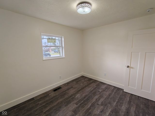 2183 S Fairview Drive, Shelbyville, IN 46176