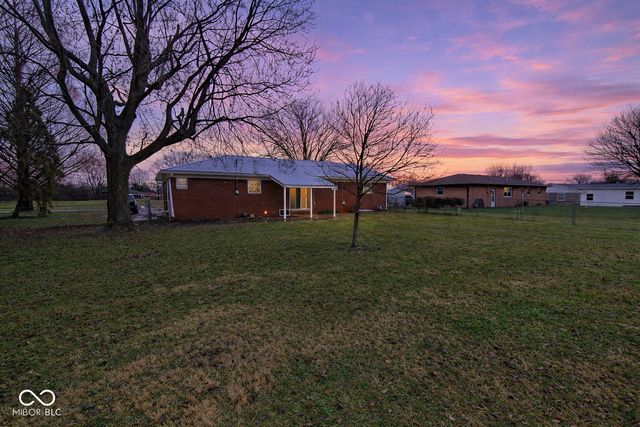 2183 S Fairview Drive, Shelbyville, IN 46176