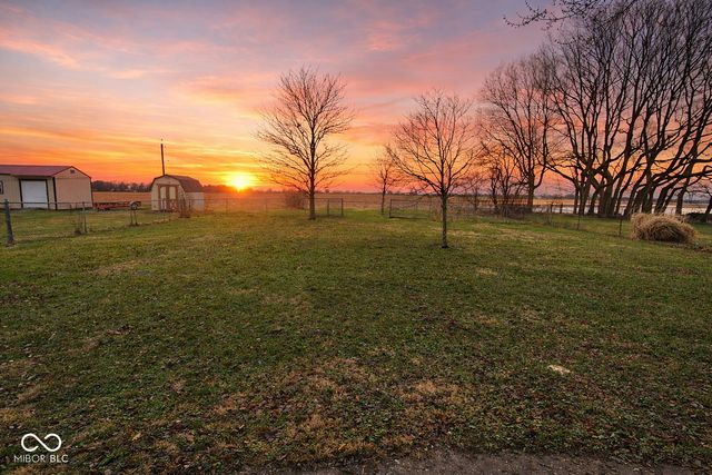 2183 S Fairview Drive, Shelbyville, IN 46176