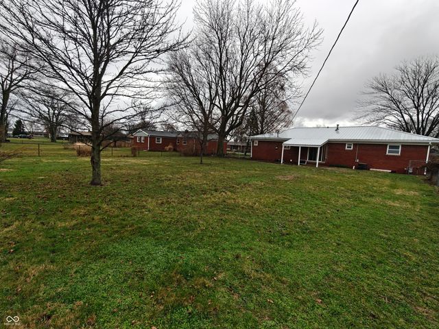 2183 S Fairview Drive, Shelbyville, IN 46176