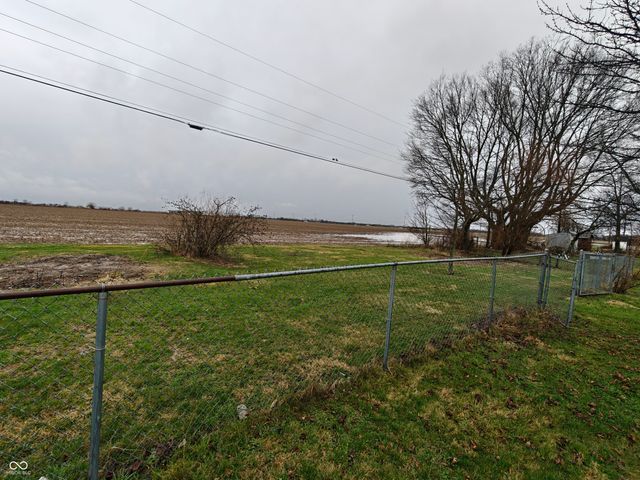 2183 S Fairview Drive, Shelbyville, IN 46176