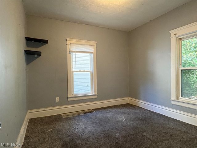 63 Rosalind Court, Akron, OH 44304