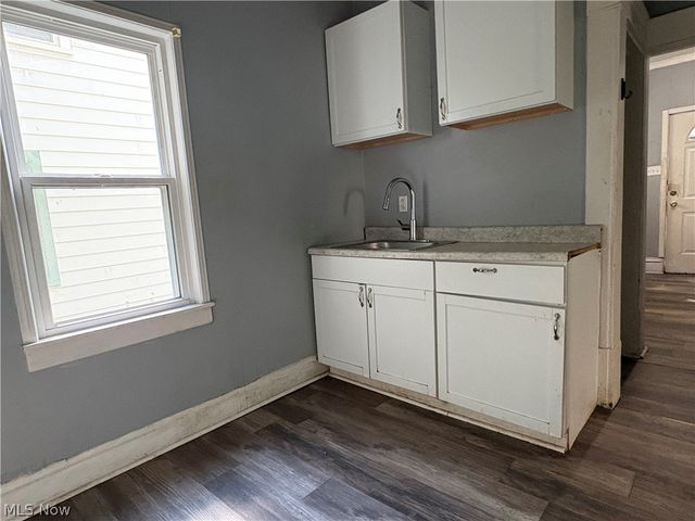 63 Rosalind Court, Akron, OH 44304