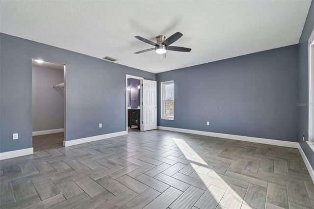 31609 HUNT CLUB LANE, Wesley Chapel, FL 33543