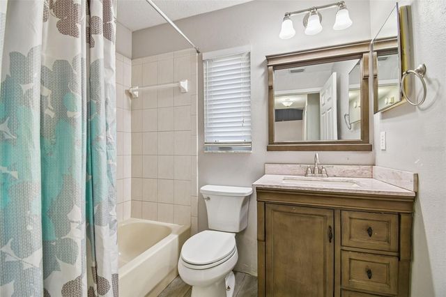 31609 HUNT CLUB LANE, Wesley Chapel, FL 33543