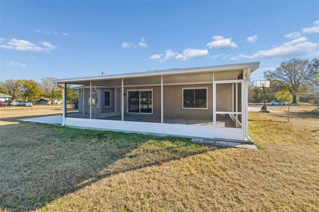 31609 HUNT CLUB LANE, Wesley Chapel, FL 33543