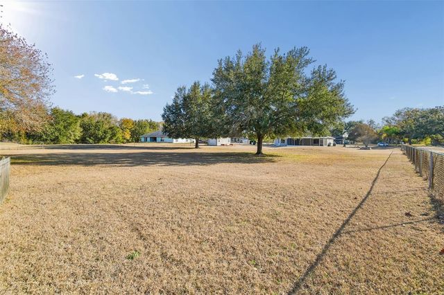 31609 HUNT CLUB LANE, Wesley Chapel, FL 33543