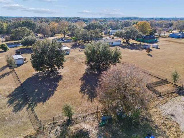 31609 HUNT CLUB LANE, Wesley Chapel, FL 33543