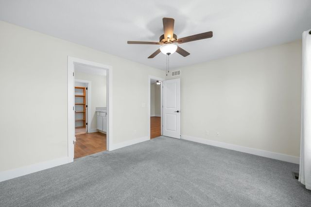 5835 N Ashford St, Wichita, KS 67219