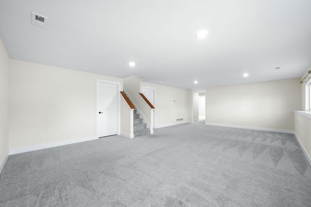 5835 N Ashford St, Wichita, KS 67219