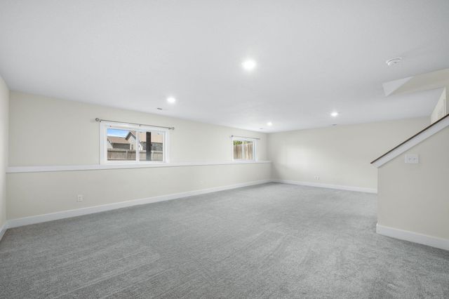 5835 N Ashford St, Wichita, KS 67219