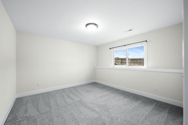 5835 N Ashford St, Wichita, KS 67219