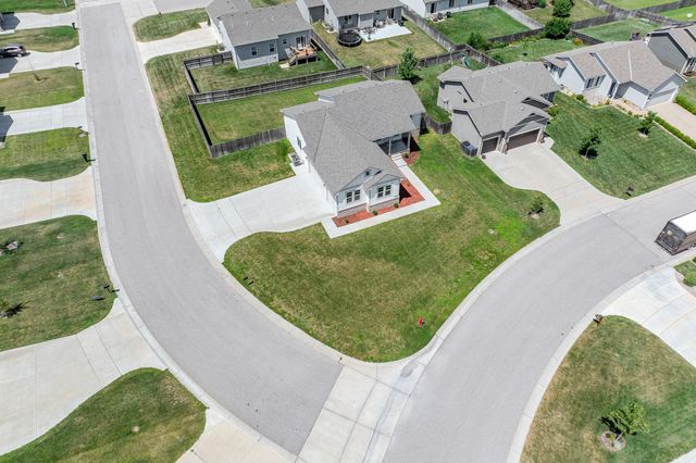 5835 N Ashford St, Wichita, KS 67219