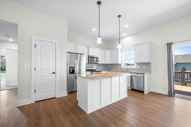 5835 N Ashford St, Wichita, KS 67219