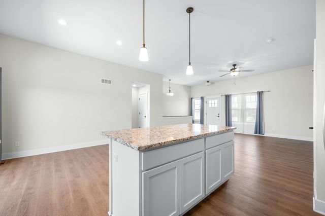 5835 N Ashford St, Wichita, KS 67219