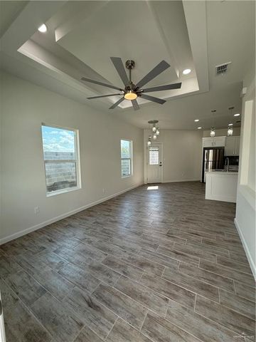 9202 N 56th Lane 4, Mcallen, TX 78504