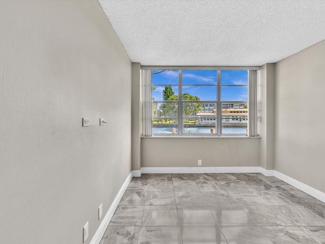2741 TAFT Street 104, Hollywood, FL 33020