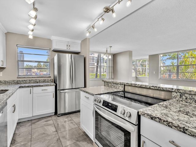 2741 TAFT Street 104, Hollywood, FL 33020