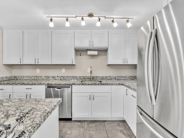 2741 TAFT Street 104, Hollywood, FL 33020