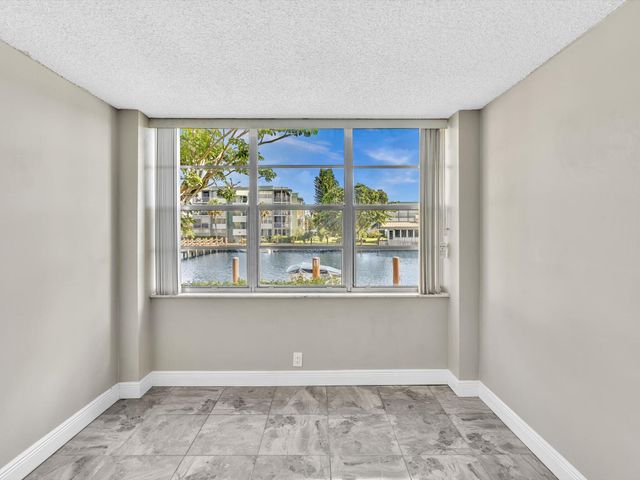 2741 TAFT Street 104, Hollywood, FL 33020