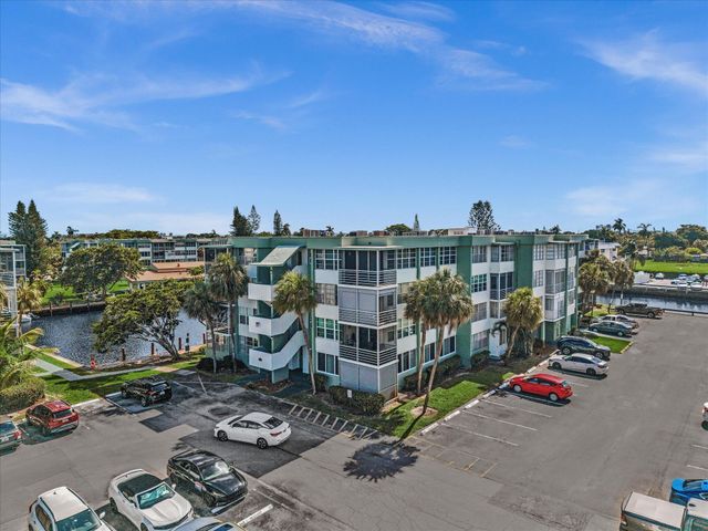 2741 TAFT Street 104, Hollywood, FL 33020